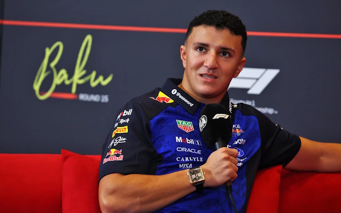 Hadjar nega restrições da Red Bull após lesão