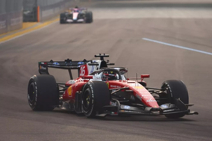 Leclerc vê Ferrari atrás das rivais após pódio em Singapura