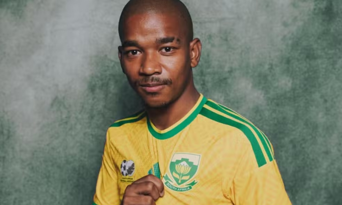 Jayden Adams, que disputou a Copa pela África do Sul, morre aos 25 anos