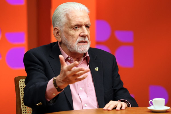 Patrimônio de Jaques Wagner, que liderou o governo Lula no Senado, cresce 631% em oito anos