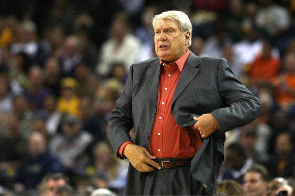 Don Nelson, lenda da NBA como jogador e treinador, morre aos 86 anos