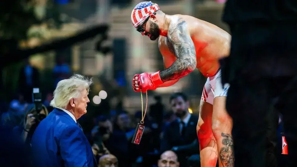 “Michelle Obama é um homem”, grita lutador no UFC na Casa Branca para agradar Trump