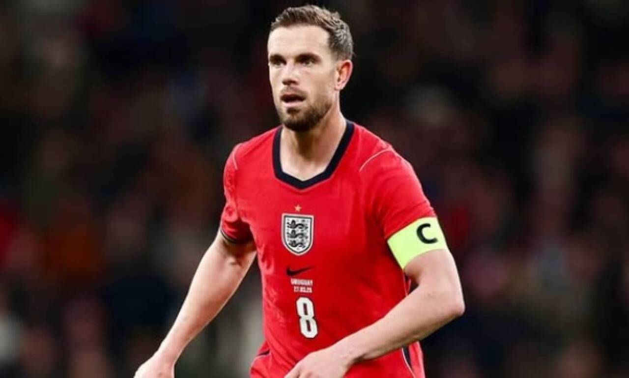 Jordan Henderson deixa Brentford e negocia ida ao Chelsea após rescisão de contrato