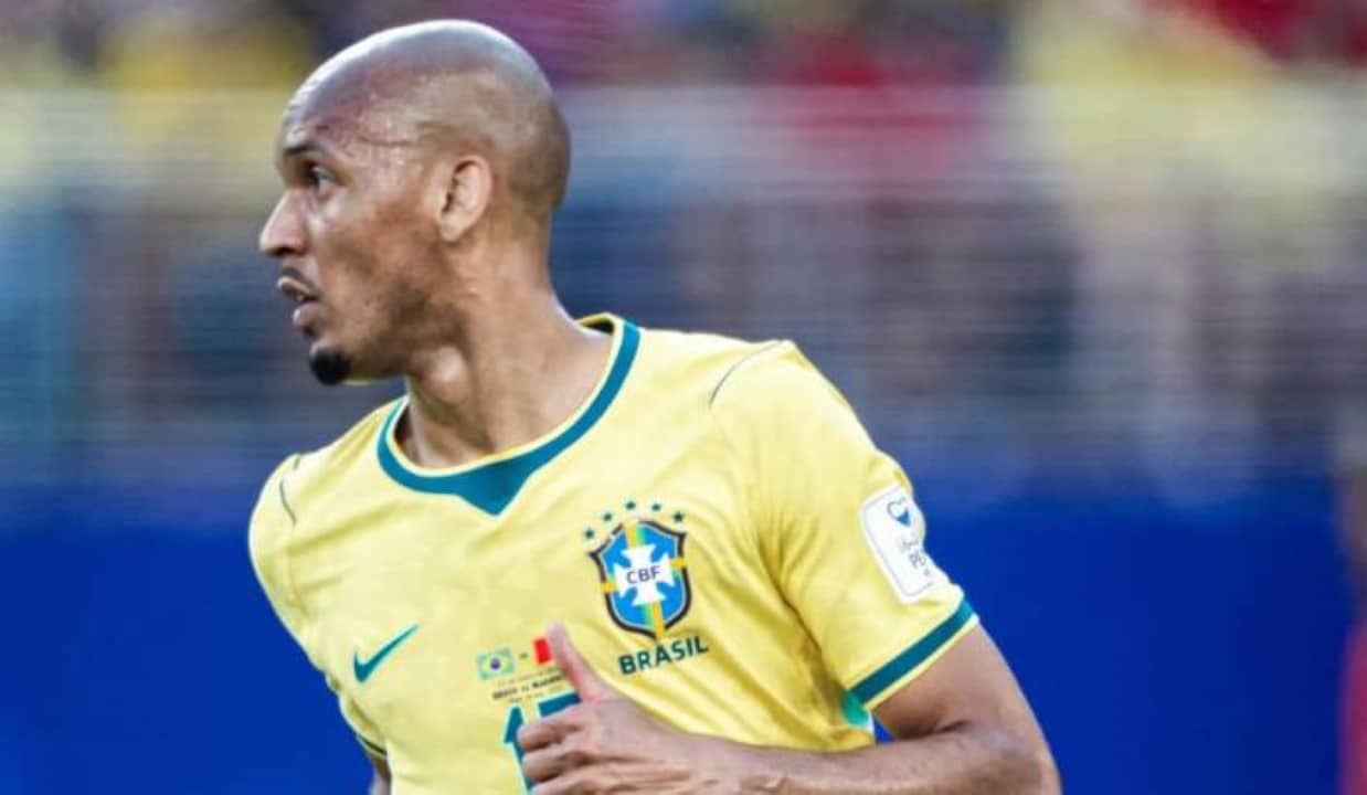 Fabinho define futuro após saída da Arábia Saudita e prioriza retorno à Europa