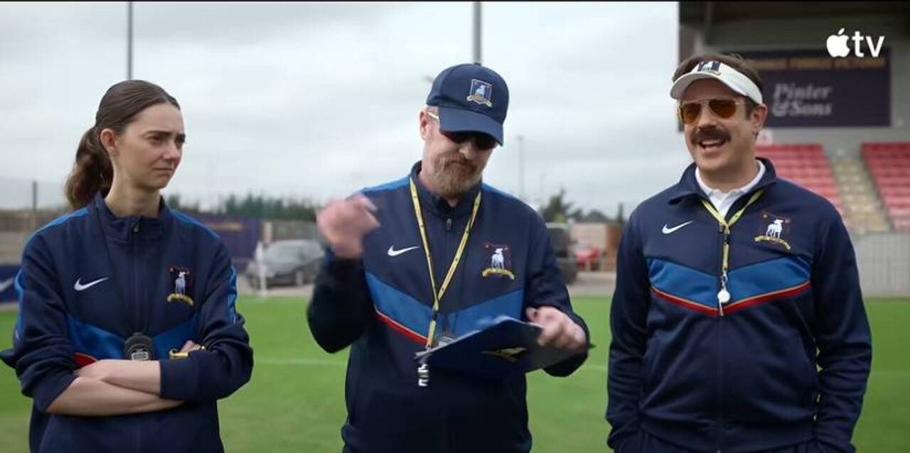 Jason Sudeikis assume time de futebol feminino em novo trailer da quarta temporada de Ted Lasso