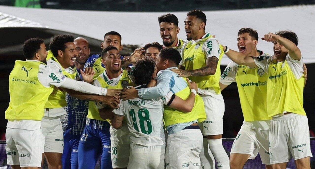 Palmeiras amplia vantagem na liderança do Brasileirão; dupla Gre