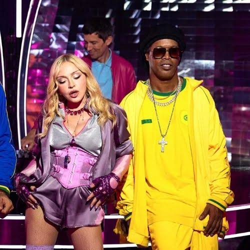 Ronaldinho conta que Madonna ligou pra ele antes da final da Copa